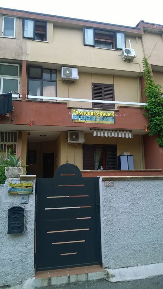 קטנזארו Cassiodoro Rooms Affittacamere מראה חיצוני תמונה