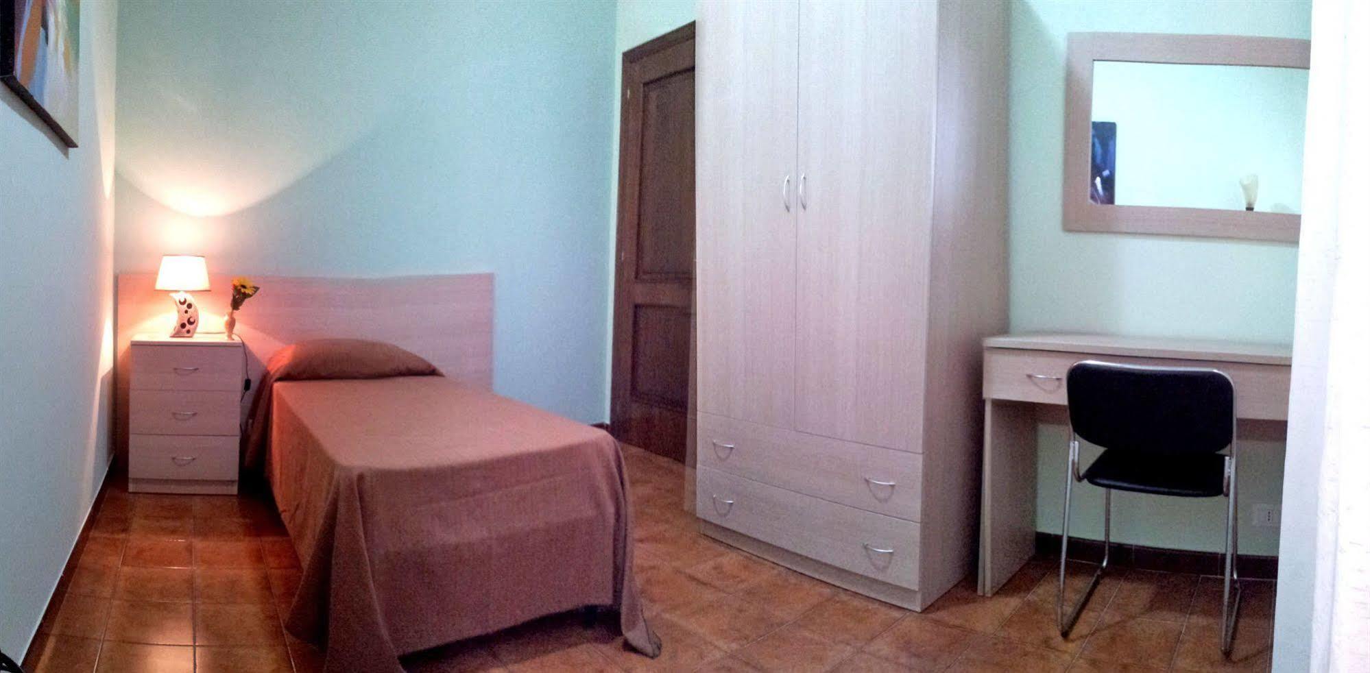 קטנזארו Cassiodoro Rooms Affittacamere מראה חיצוני תמונה